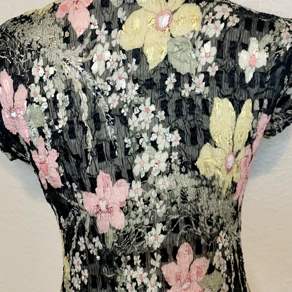Alberto Makali Floral Semi-Sheer Top Short Sleeves Sequins Details Black Medium - Picture 9 of 14